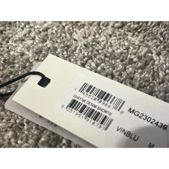 NWT MINKPINK SUMMER BLOWOUT SHAYNA DENIM SHORTS HIGH WAISTED XS 100 Cotton - Picture 3 of 8